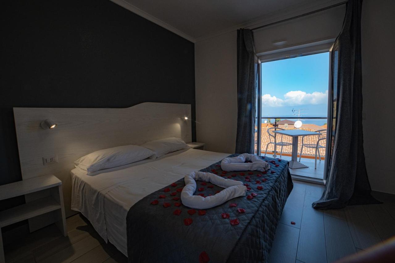 Residenza Jerocades Ξενοδοχείο Parghelia Εξωτερικό φωτογραφία